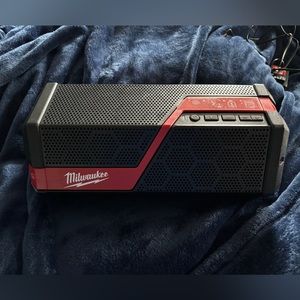 Milwaukee M18/M12 Jobsite Speaker